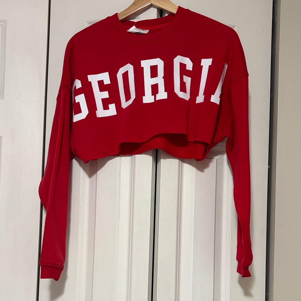 Cropped Crewneck Sweatshirt with GEORGIA Lettering - Red